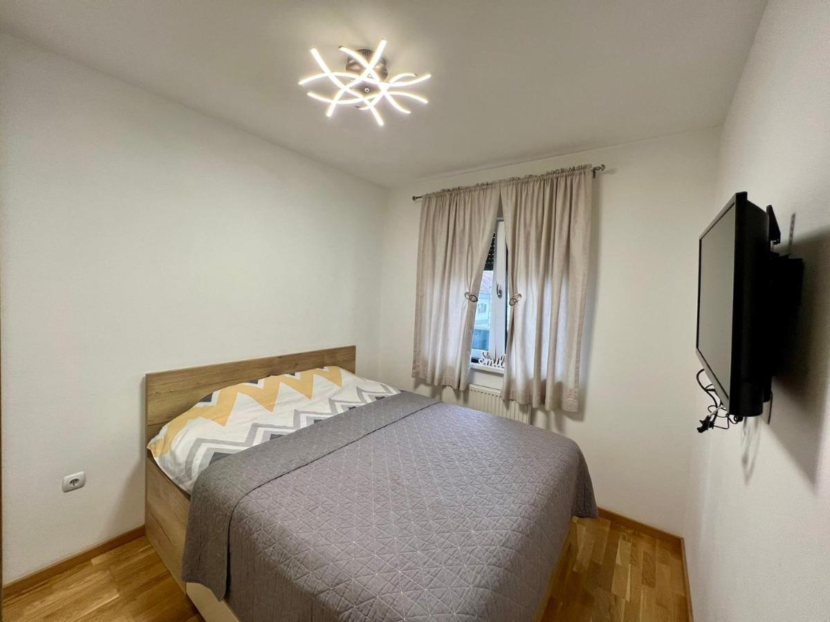 Lux 2 多博伊